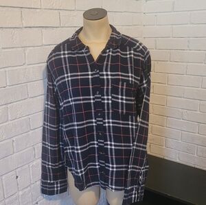Cozy Hollister Navy Plaid Flannel Shirt - Size Medium